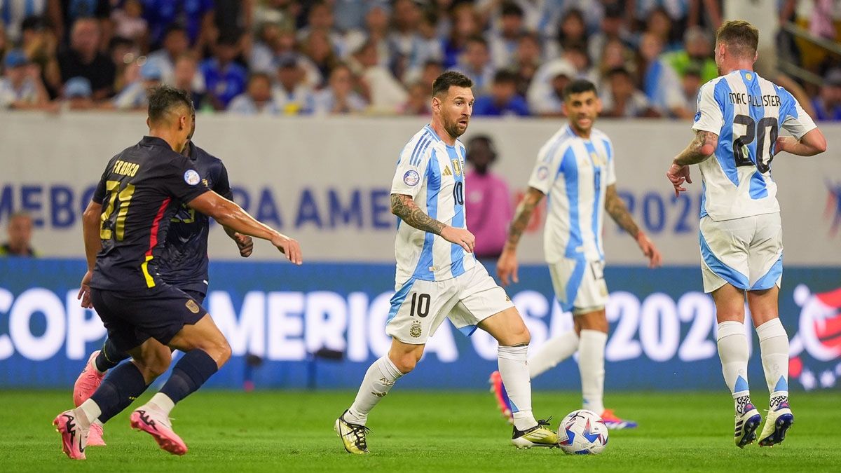 ¡ARGENTINA A SEMIFINALES! Venció a Ecuador por penales en un final para el infarto