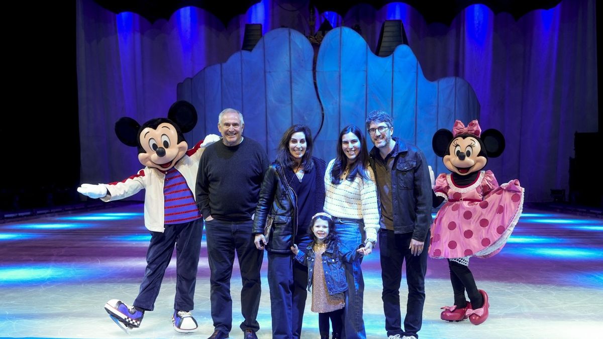 thumbnail_Embajador de EEUU Stanley, Wendy y familia.jpg