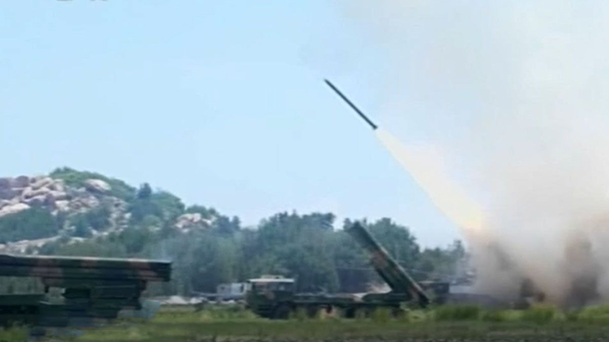China inició tres días de ataques en un simulacro sobre el estrecho de Taiwán (Foto: AP)