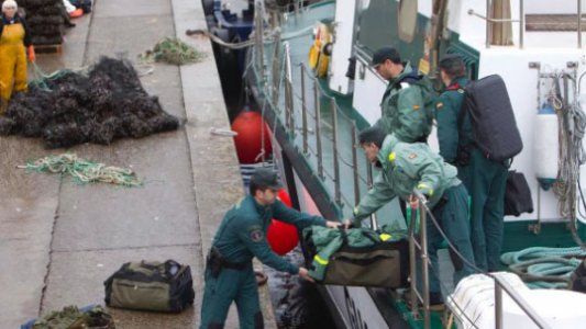 Interceptaron en España a un narcosubmarino con 3 toneladas de cocaína