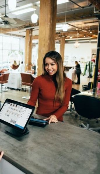 Cómo potenciar la rentabilidad y la eficiencia en la experiencia del cliente