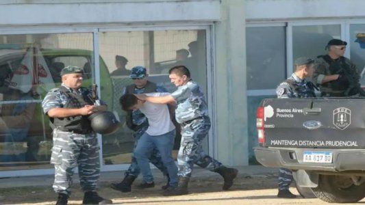 Los ochos rugbiers detenidos por el crimen de Fernando fueron trasladados a una alcaidía de La Plata para peritajes psicológicos