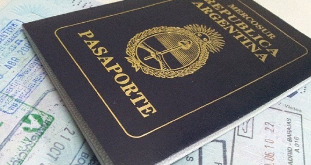 Viajes al exterior: cuánto sale el pasaporte argentino con los nuevos aumentos
