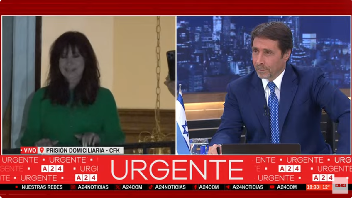 Después de la aclaración del tribunal, Cristina Fernández de Kirchner volvió a salir al balcón
