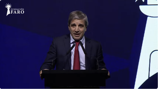 Caputo apuntó contra la izquierda en la Fundación Faro: Son parásitos mentales