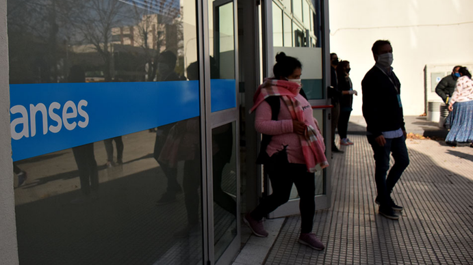 Anses: quiénes cobran hoy 23 de agosto AUH, Pago Único y otras asignaciones
