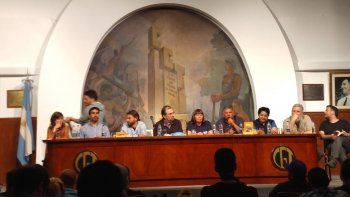 Grabois presentó un libro sobre los movimientos populares con prólogo del Papa Francisco