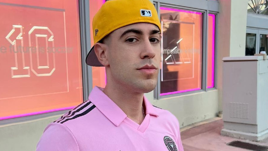 Alejo Igoa Hace Historia: Primer Youtuber Argentino  en Alcanzar 30 Millones de Suscriptores