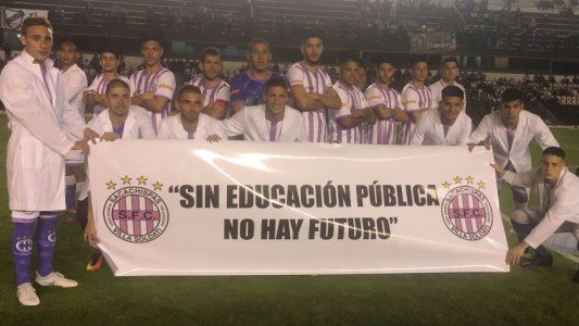 Sacachispas y un mensaje por la educación pública