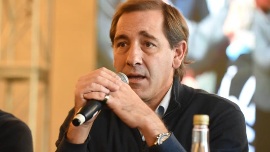 Julio Garro en la mira: el Gobierno evalúa su futuro tras exigir disculpas a Messi