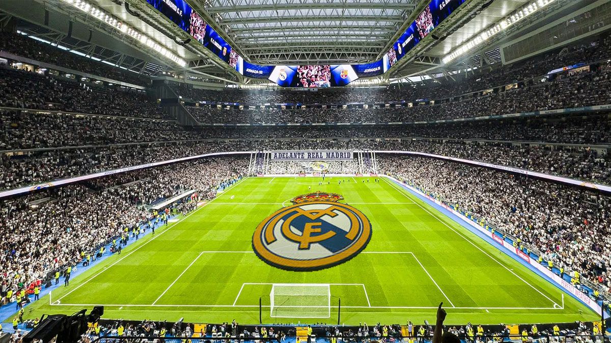 Grave denuncia contra jugadores del Real Madrid por difusión de pornografía infantil. (foto:A24.com)