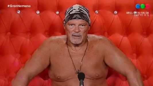 El debate que divide a los seguidores de Gran Hermano 2022: ¿Alfa se operó los abdominales?