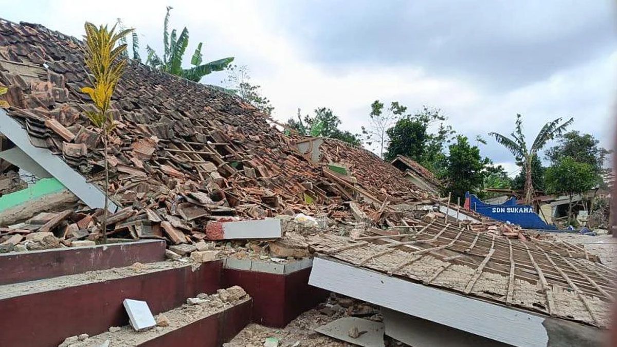 casas destruidas y 350.000 personas sin luz por el terremoto en Indonesia (Foto: Gentileza Sky News)