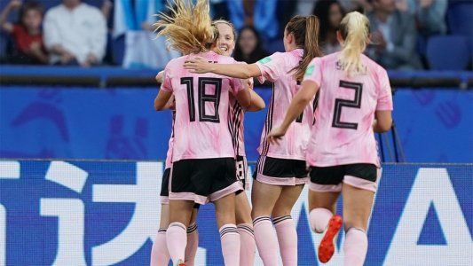 A darlo vuelta: el gol de Escocia para el 1-0 ante el seleccionado argentino, que por ahora se queda afuera