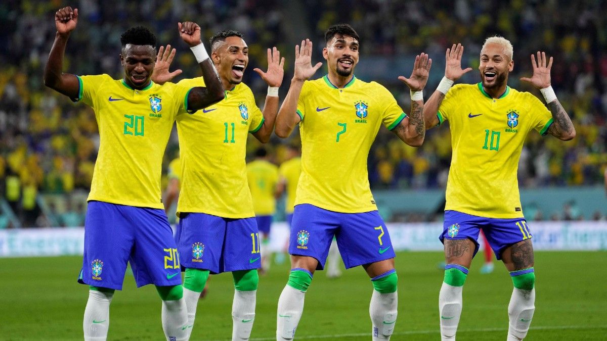 Los jugadores de Brasil se divierten en la goleada por 4-1 a Corea del Sur. (Foto: AP)