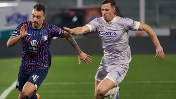 Escándalo en el fútbol: suspenden el partido entre Godoy Cruz y Talleres de Córdoba antes del segundo tiempo