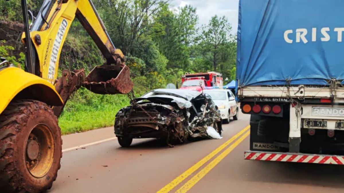 El conductor del Ford Focus, Rafael Ortiz (34), habría enviado un mensaje de voz minutos antes del accidente, en el que reconocía que iba a alta velocidad. El conductor del Ford Focus, Rafael Ortiz (34), habría enviado un mensaje de voz minutos antes del accidente, en el que reconocía que iba a alta velocidad.