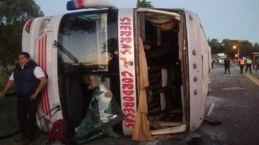 Dos accidentes de micro dejan decenas de heridos: tres de ellos están graves