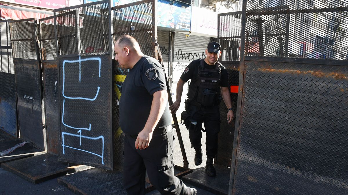 Operativo policial en Once: más de 20 allanamientos contra 