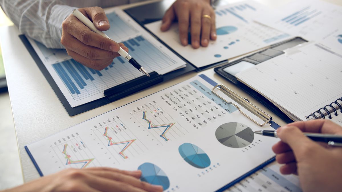 La documentación a presentar está relacionada a balances, detalles de ventas y deudas, que deben estar al día para poder avanzar.