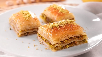 BAKLAVA receta: el postre más DORADO y CRUJIENTE que te hará chupar los dedos