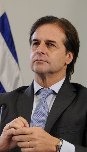 Uruguay comenzará a inmunizar a adolescentes con la vacuna de Pfizer