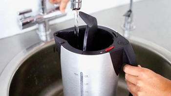 Truco infalible para eliminar el sarro en tu pava eléctrica sin vinagre