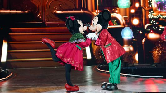 Vuelve Disney Celebra: Una Navidad Inolvidable con Topa y Laurita Fernández