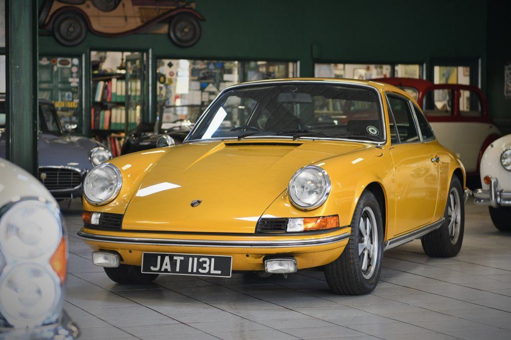 Uno de los Autos Clásicos y contemporáneos mas deseados del mundo: El Porsche 911 es ahora también el más buscado en las subastas de autos en Europa. En la foto un modelo de 1973.