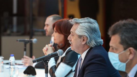 Intendentes del conurbano avalan la idea de no acordar con el FMI, y tensan la negociación tras la cumbre del G20