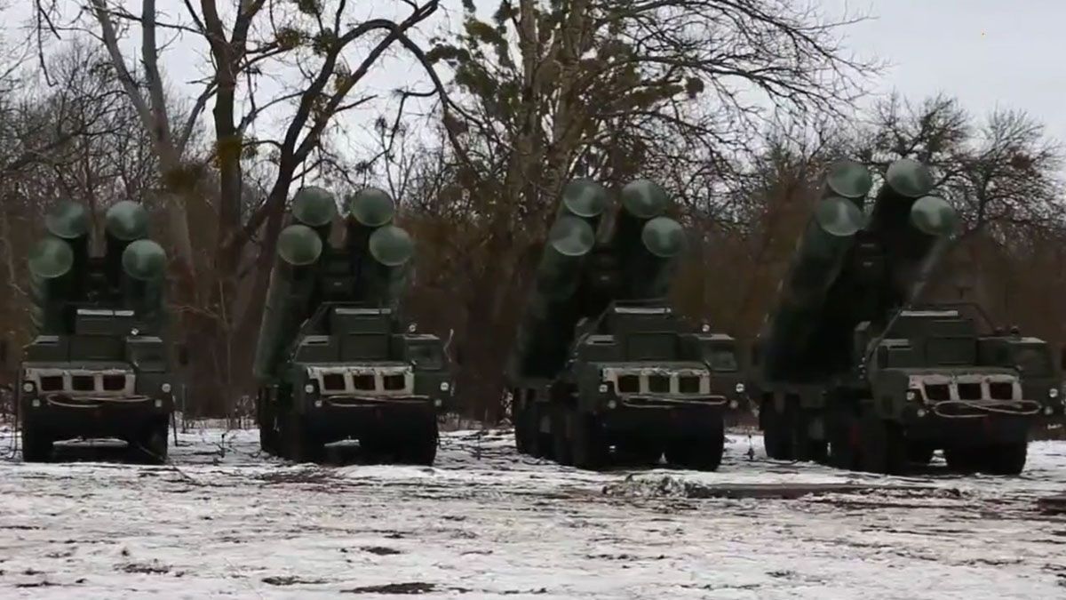 Más tensión: Rusia comenzó diez días de ejercicios militares con Bielorrusia en la frontera