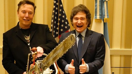 Cuánto costó la motosierra que Milei le regaló a Elon Musk