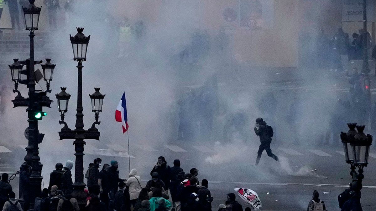 Huelgas y violencia en Francia por la reforma previsional de Macron (Foto: archivo).