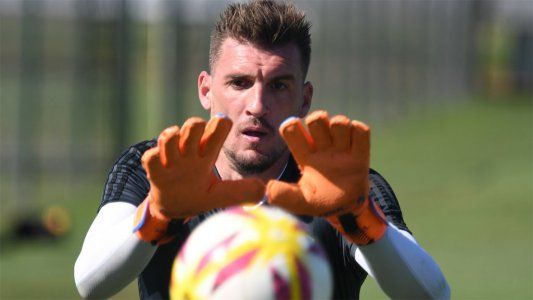 River, perseguido por las lesiones: se desgarró Franco Armani