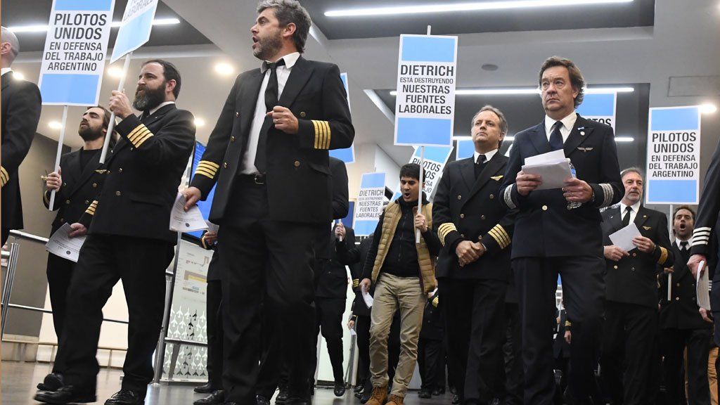 Paro de pilotos: desde los gremios aseguran que acatarán una conciliación si hay verdaderas ganas de negociar