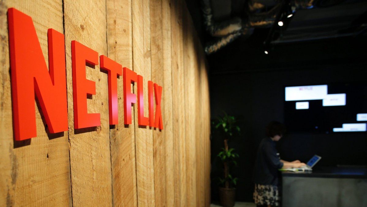 A pesar del éxito de la serie de Luis Miguel, Netflix se derrumba en la bolsa por no haber crecido como había previsto