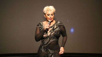 Carmen Barbieri acusada de bajar a otra obra de la marquesina del teatro