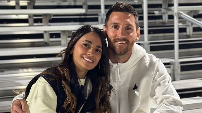 El detalle de la foto de Lio Messi y Antonela Roccuzzo que se hizo viral