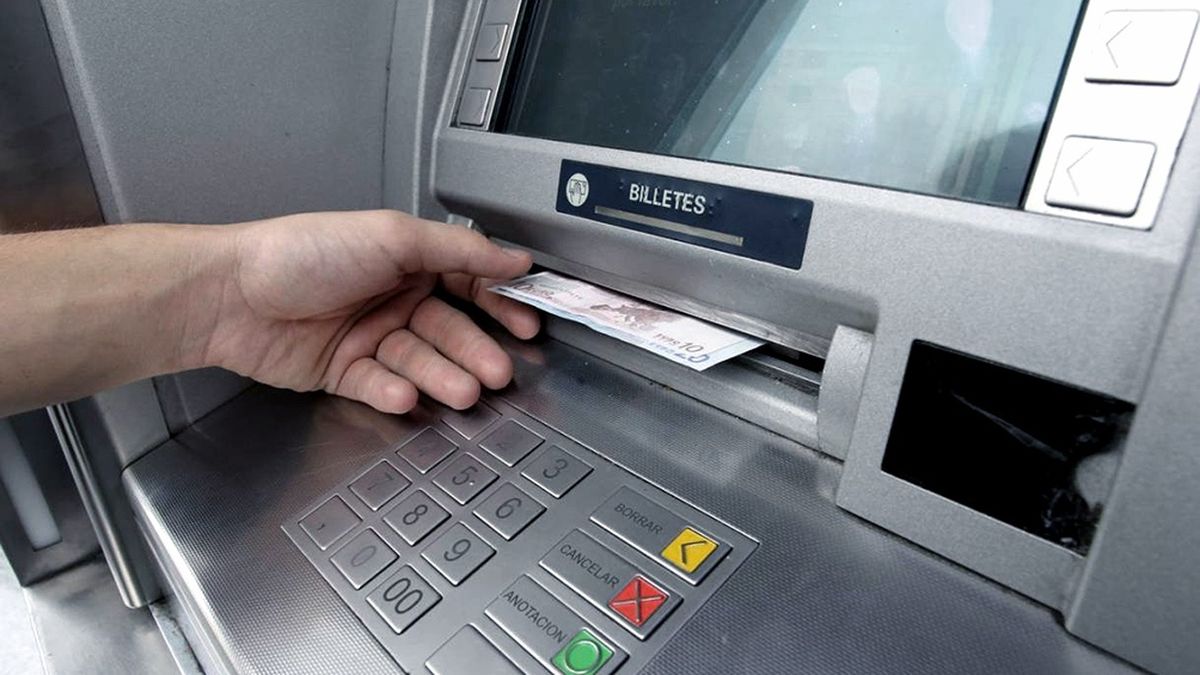 Claudio Moroni adelantó que está en carpeta una actualización de los salarios