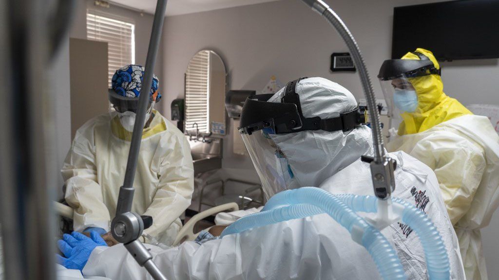 El Gobierno advierte que es el momento clave para minimizar la ocupación de camas de terapia intensiva y evitar el colapso del sistema sanitario