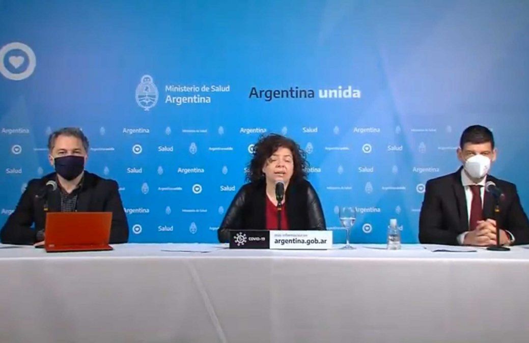 El Gobierno admite que el sistema de salud está al borde del colapso y promete no dejar solos al personal sanitario