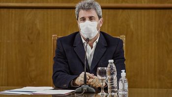 San Juan: Uñac lanzó un programa de ayuda económica para sectores críticos