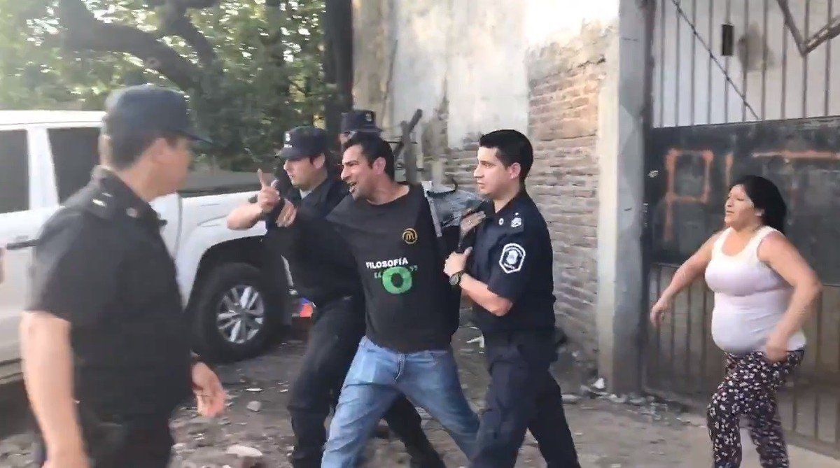 Los voy a matar a todos, dijo el tío de Sheila al ser detenido