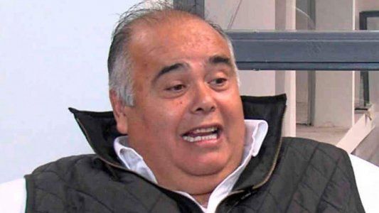 El Rey de la Salada sale de la cárcel y vuelve a su mansión con tobillera electrónica