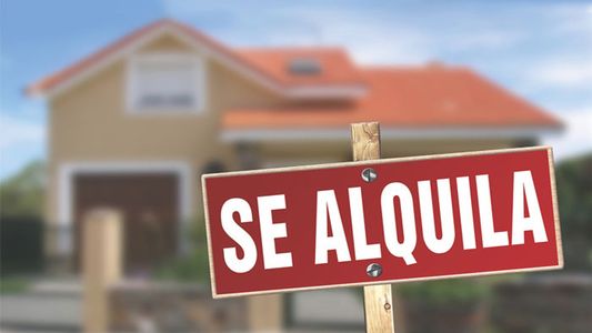 Se atrasó en el pago del alquiler y el dueño del departamento le hizo vivir un calvario