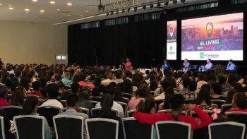 ¿Chau timbreos? Marcos Peña presentó en Corrientes el “Living de Cambiemos”