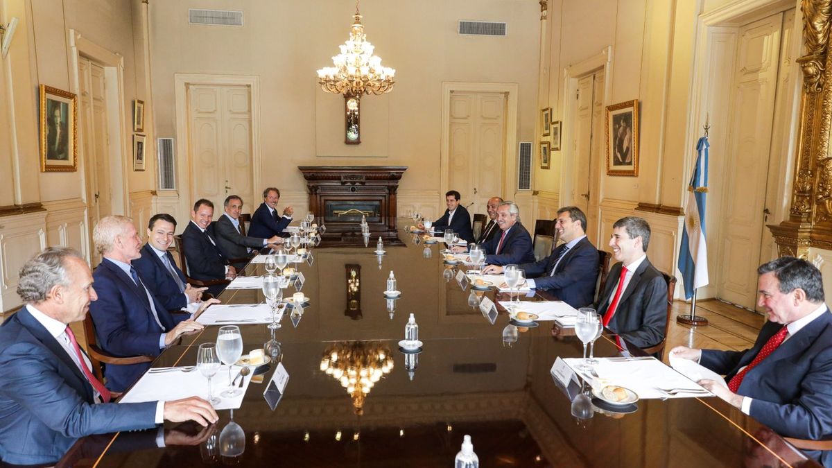 Alberto Fernández en la reunión con empresarios la semana pasada en Casa Rosada: El Gobierno insiste en congelamiento de precios pero la duda es cómo los aplicará.&nbsp;