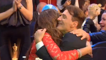 Flor de la V conduce el mejor magazine