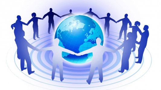 ¿Qué estudia la economía política?