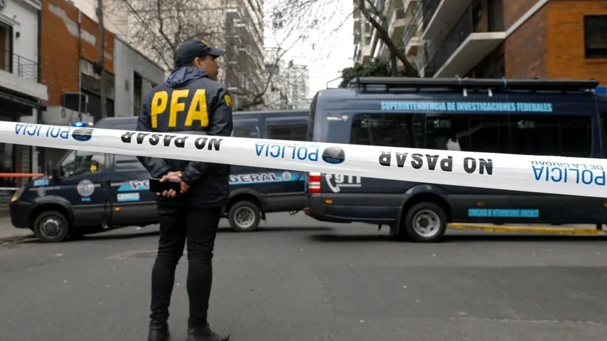 El delincuente murió tras un enfrentamiento con agentes de la Policía de la Ciudad (Foto: Télam). El delincuente murió tras un enfrentamiento con agentes de la Policía de la Ciudad (Foto: Télam).
